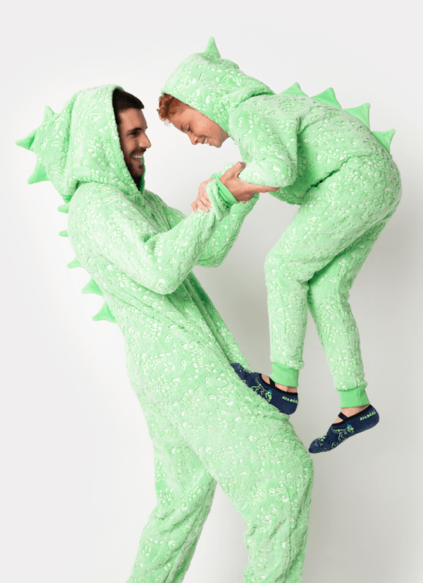 Macacão Manga Longa Adulto Soft Dinossauro Fósseis Brilha no Escuro R$ 369,90 - Imagem 5