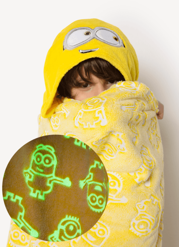 Manta com Capuz Unissex Teen Soft Minions Brilha no Escuro - Imagem 2