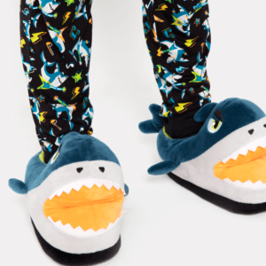 Pantufa Menino Tubarão Rockstar
